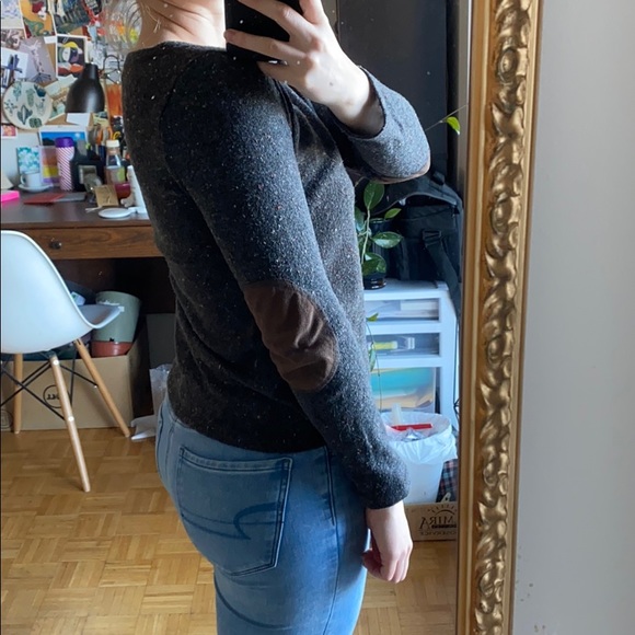 Sweater with leather elbows - Picture 3 of 3